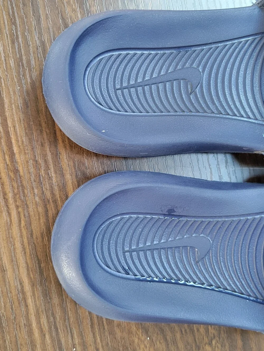Nike Victori One Navy Slides Mens Size 9 Comfort Gym Casual Slip On Athleisure